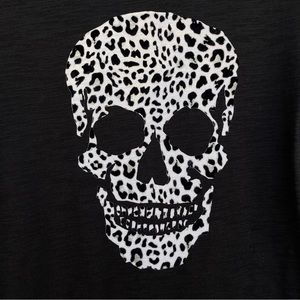 Chaser Leopard Skull Tee in True Black M